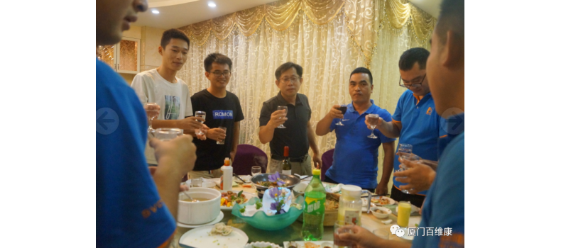 2020年中公司特色活動：會餅博狀元、舉杯共聚首、歌唱好生活